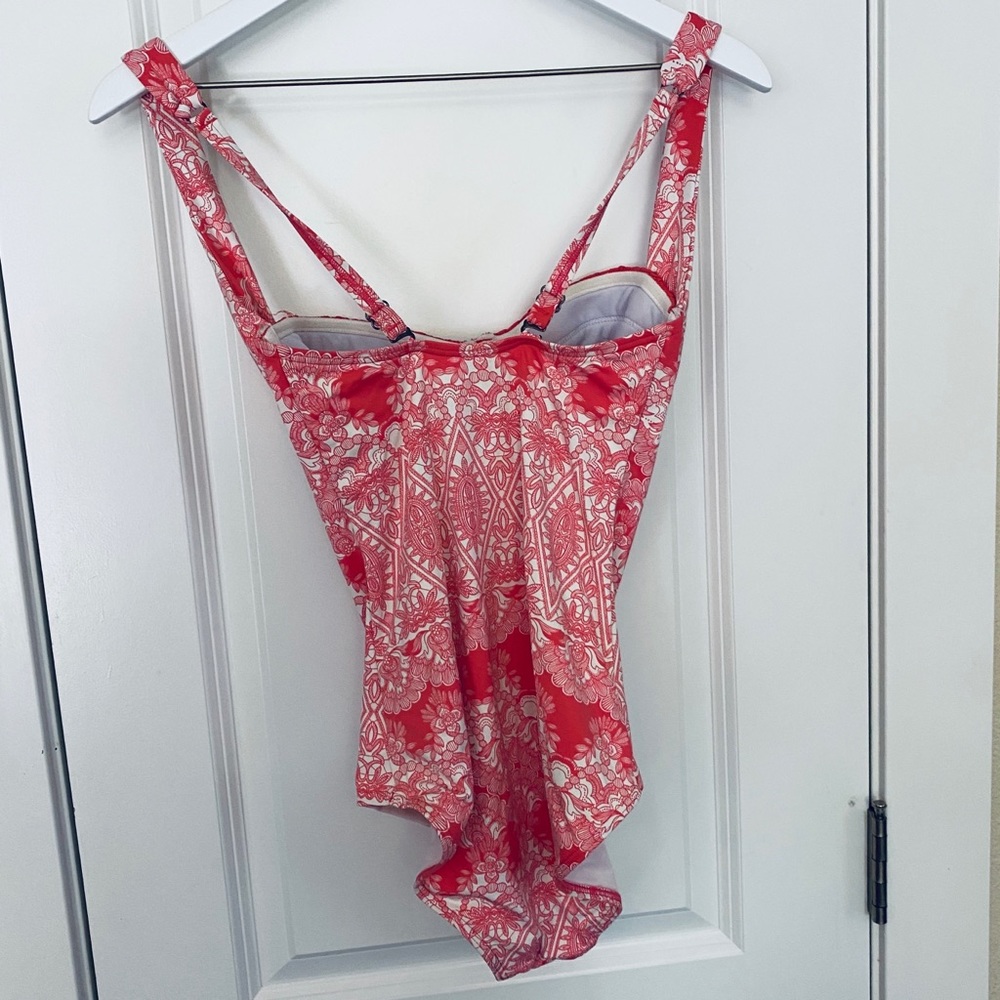 Sunseeker One Piece Swimsuit 🩱 - Picture 3 of 4